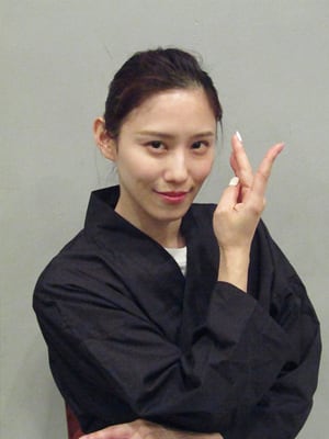 石木 さゆり